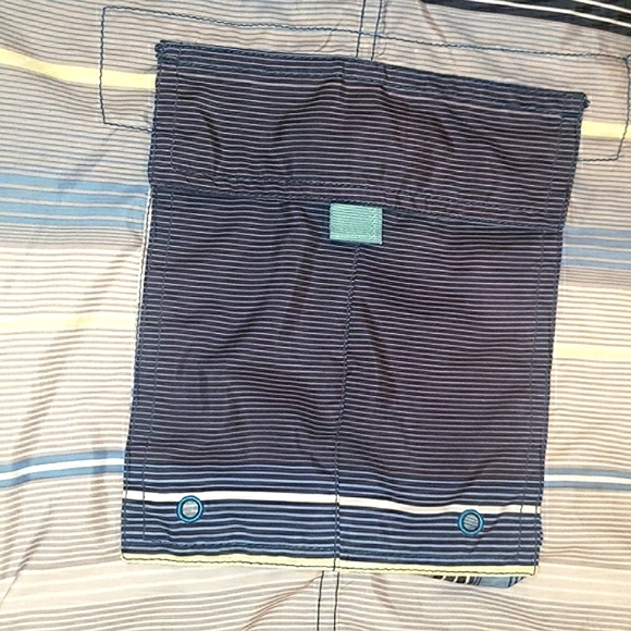 Starting Point Stripe Print Activewear Board Shorts Swim Trunks Small 32" Waist - Picture 8 of 16